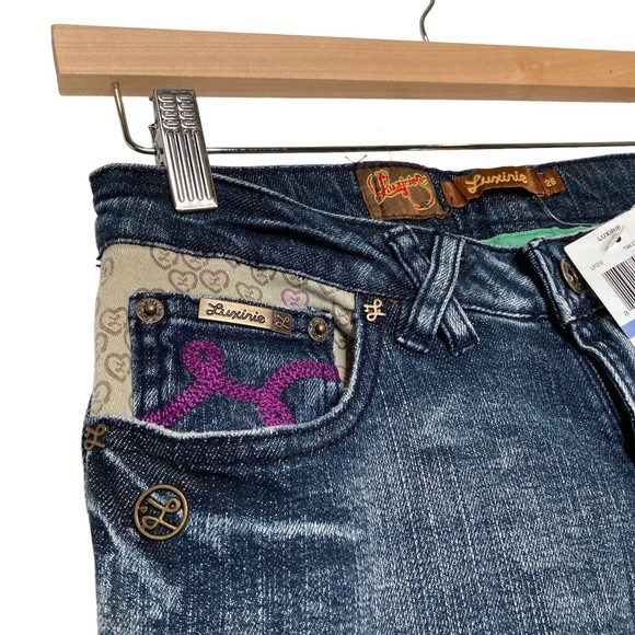 Luxirie by LRG Baby Heart Camo Bootcut Distressed Stretch Flared Jeans 26 NWT - Picture 9 of 12